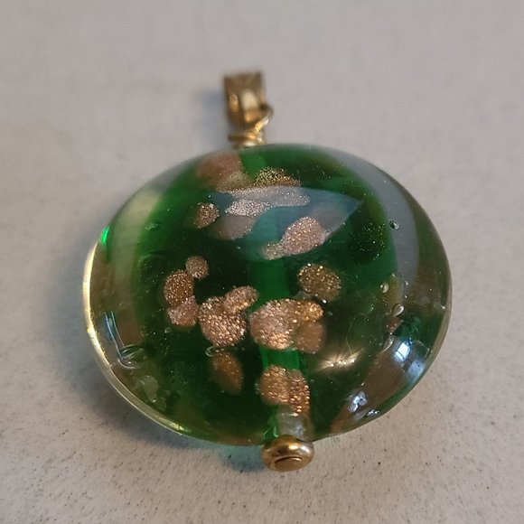 Green Glass Pendant with Gold Sparkle Detailing - Picture 3 of 7